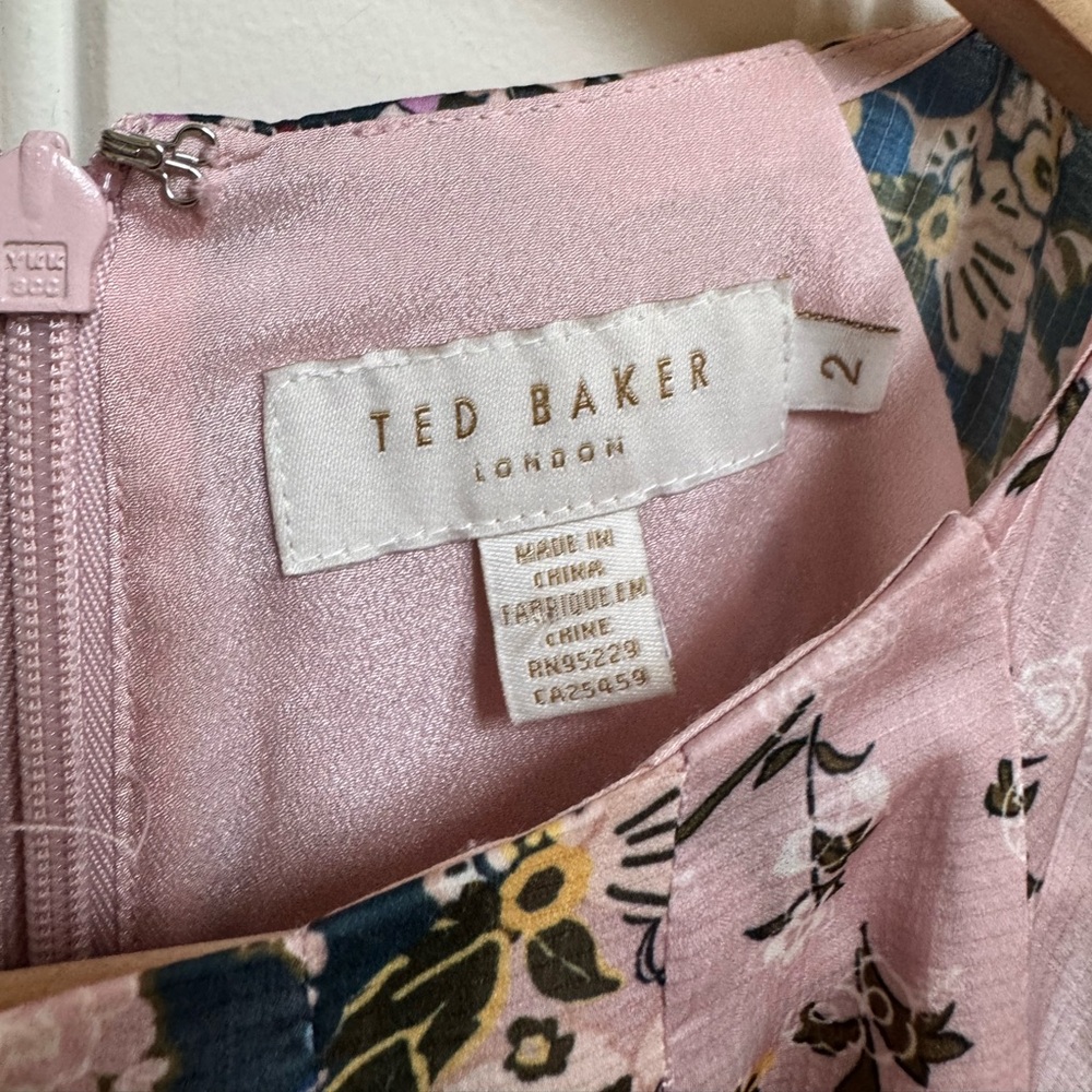 Ted Baker Lalu Urban Printed Fluted Hem Mini Pastel Floral Dress. Ted 2 (US 6) - Picture 8 of 10